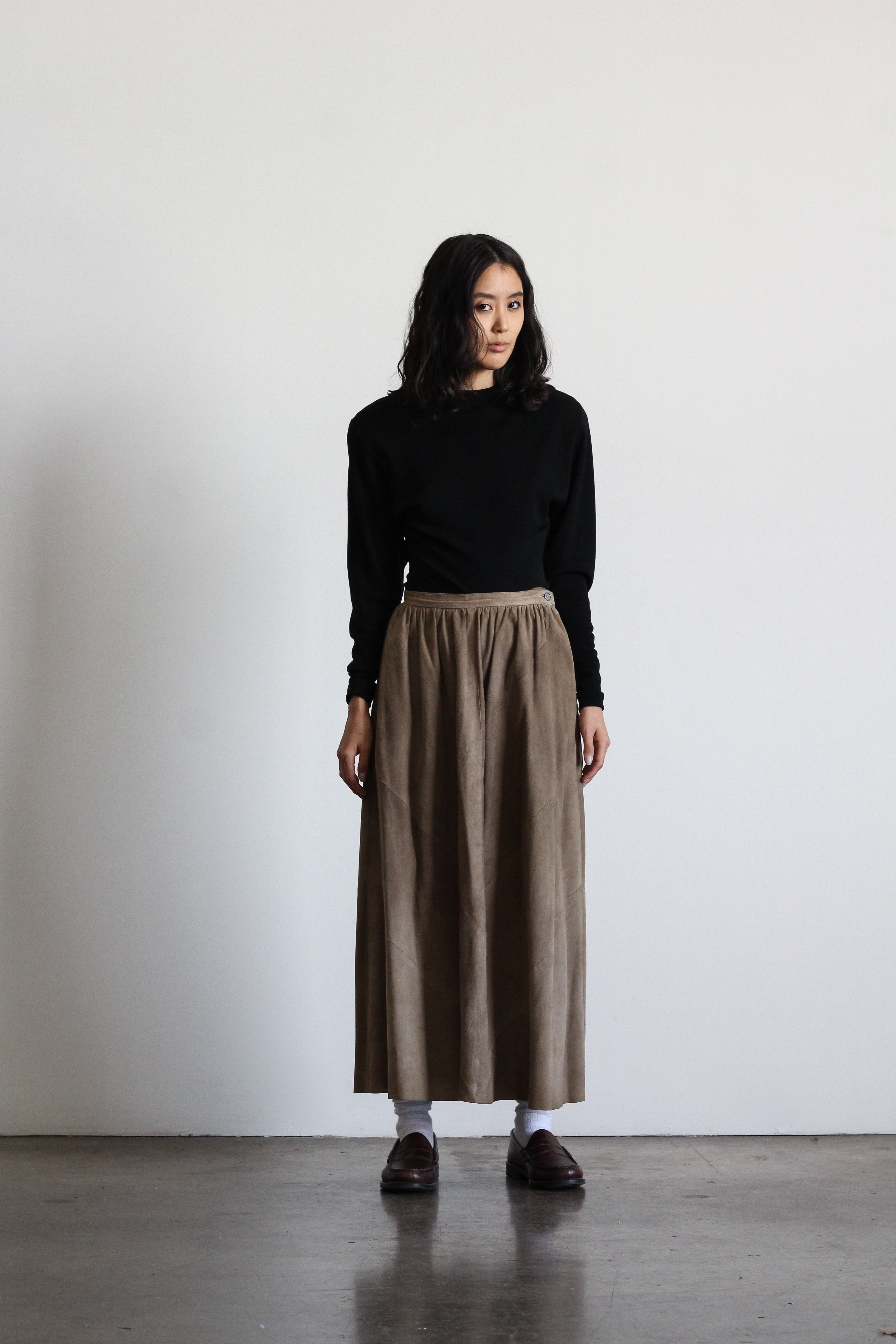 1970 s CALVIN KLEIN taupe lambskin suede skirt VINTAGE Hall of Wonders